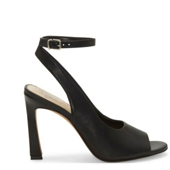 Vince Camuto Shoes - Pumps